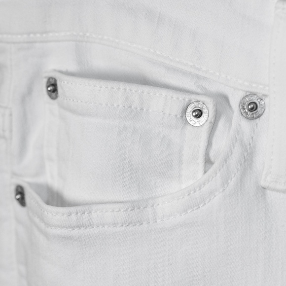 NWOT: J.Crew Women's 9" Billie Demi Boot Crop Jean in White Wash; Size 28 - Picture 5 of 16